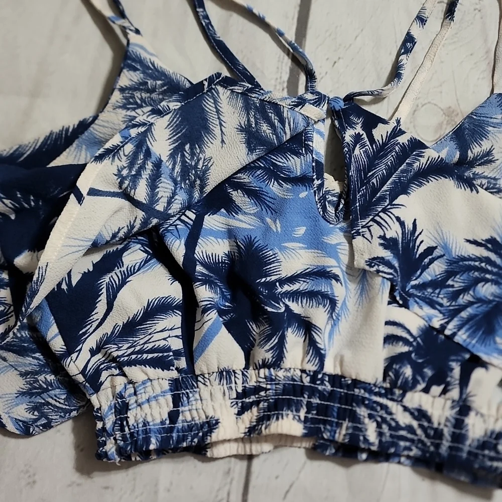 FASHION Nova crop top blouse strap sleeveless - Picture 6 of 6